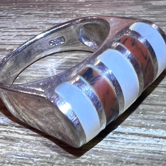 Silver Ring with MoP & Red Coral or Jasper Inlay - Picture 13 of 15